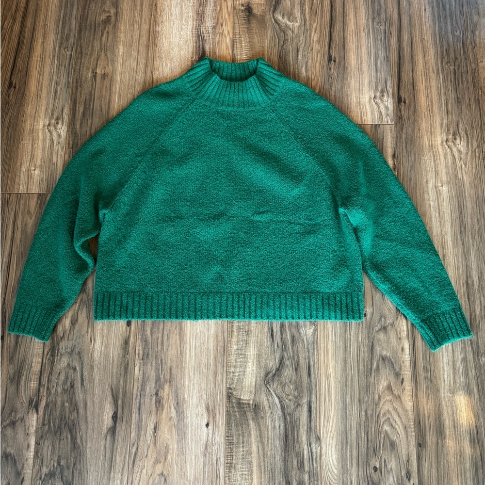 Old Navy Emerald Green Turtleneck Sweater